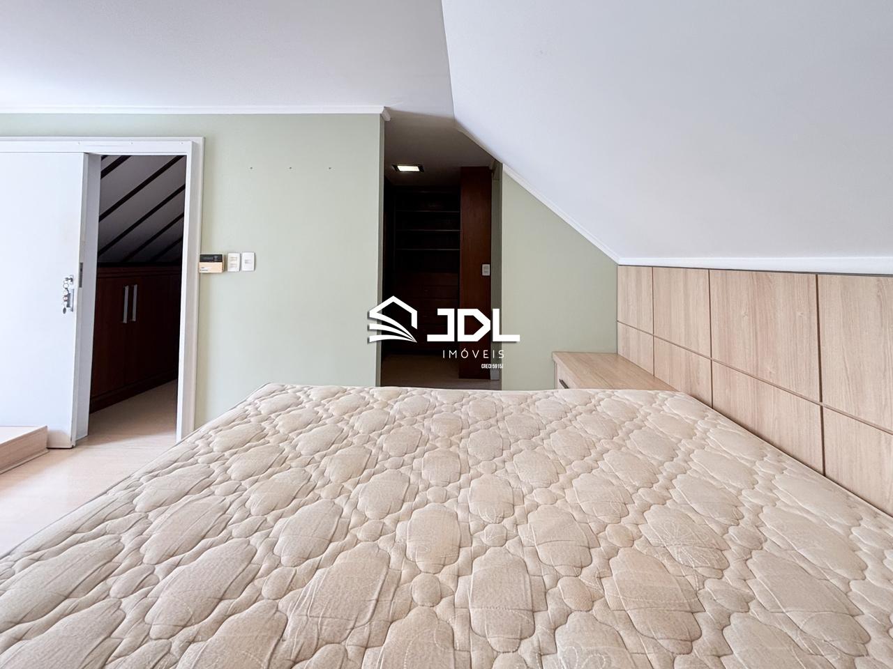 Casa à venda no bairro Centro: 