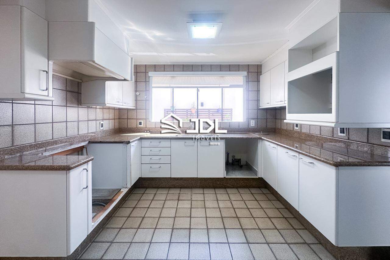 Casa à venda no bairro Velha: