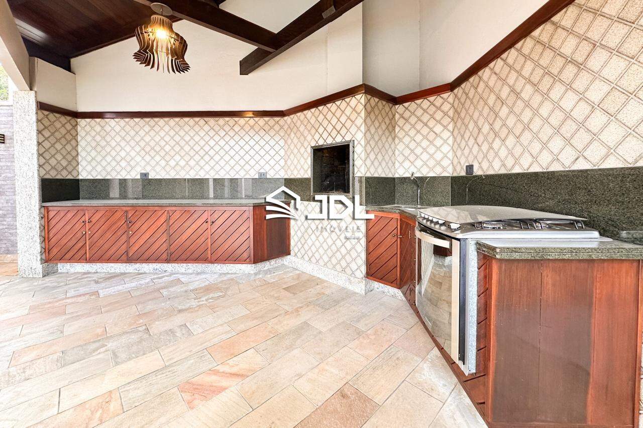 Casa à venda no bairro Velha: