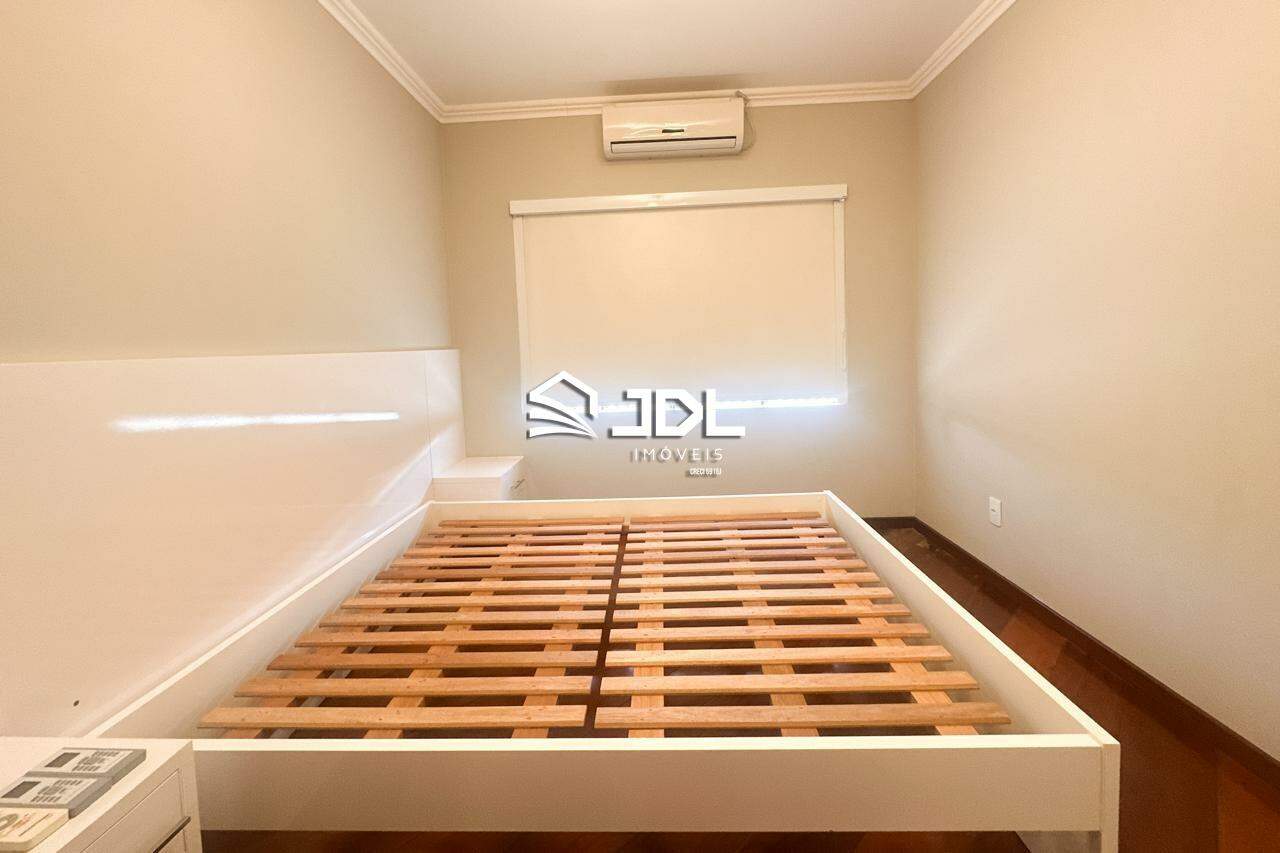 Casa à venda no bairro Velha: