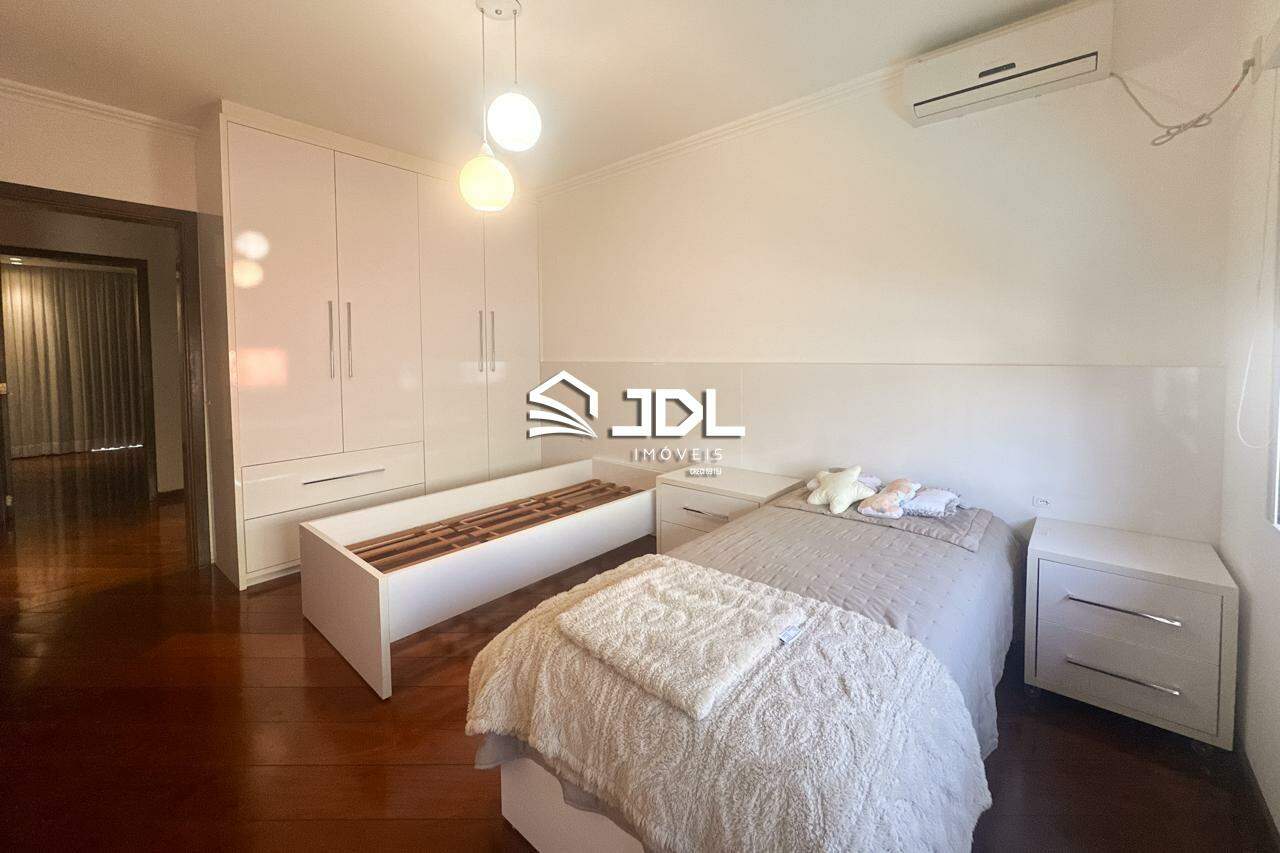 Casa à venda no bairro Velha: