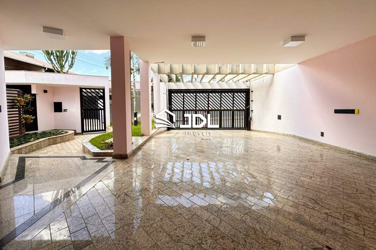 Casa à venda no bairro Velha: