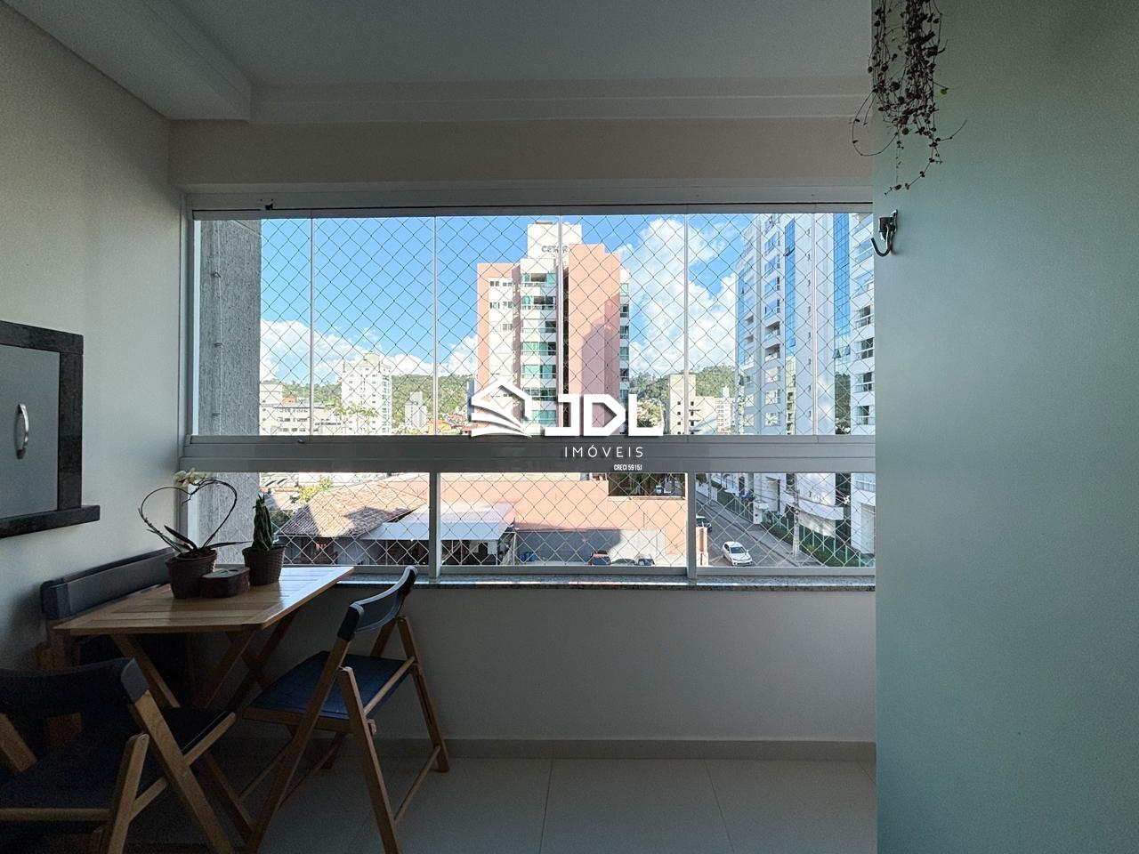 Apartamento à venda no bairro Velha: 