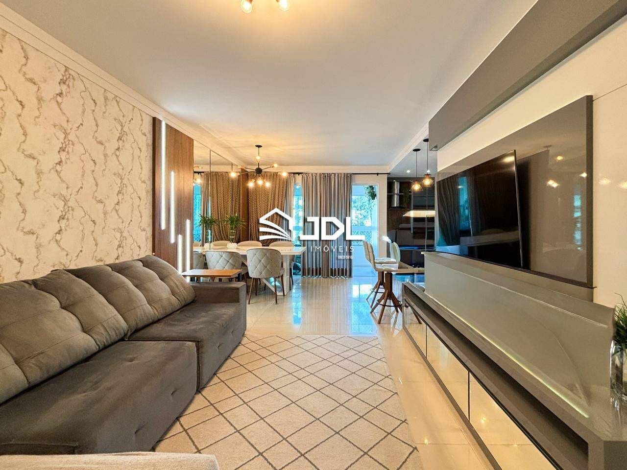 Apartamento à venda no bairro Velha: 