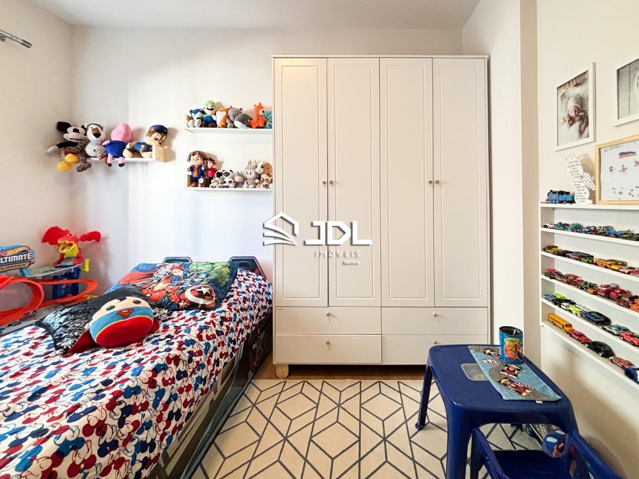 Apartamento à venda no bairro Velha: 