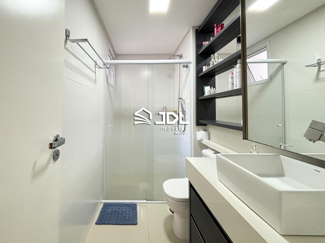 Apartamento à venda no bairro Velha: 