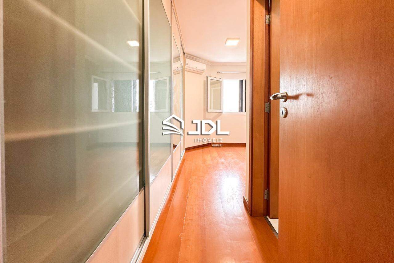 Apartamento à venda no bairro Vila Nova: 