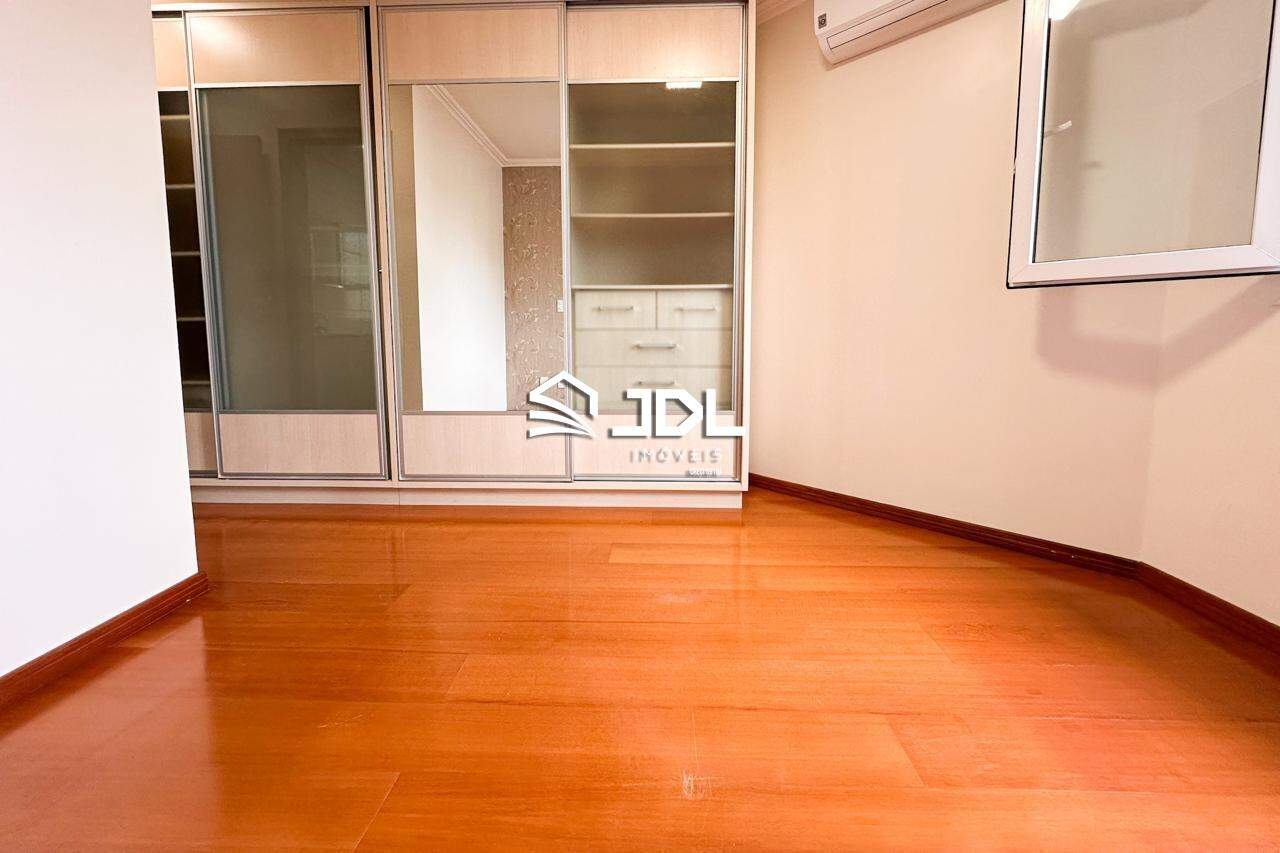 Apartamento à venda no bairro Vila Nova: 