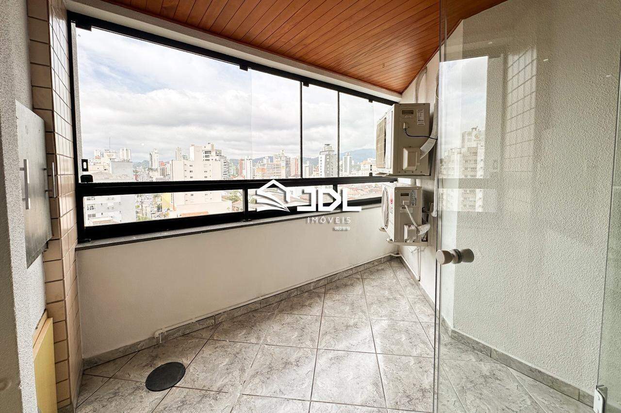 Apartamento à venda no bairro Vila Nova: 