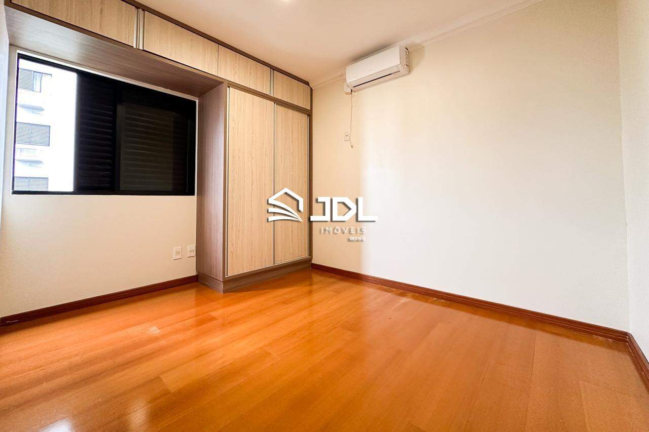 Apartamento à venda no bairro Vila Nova: 