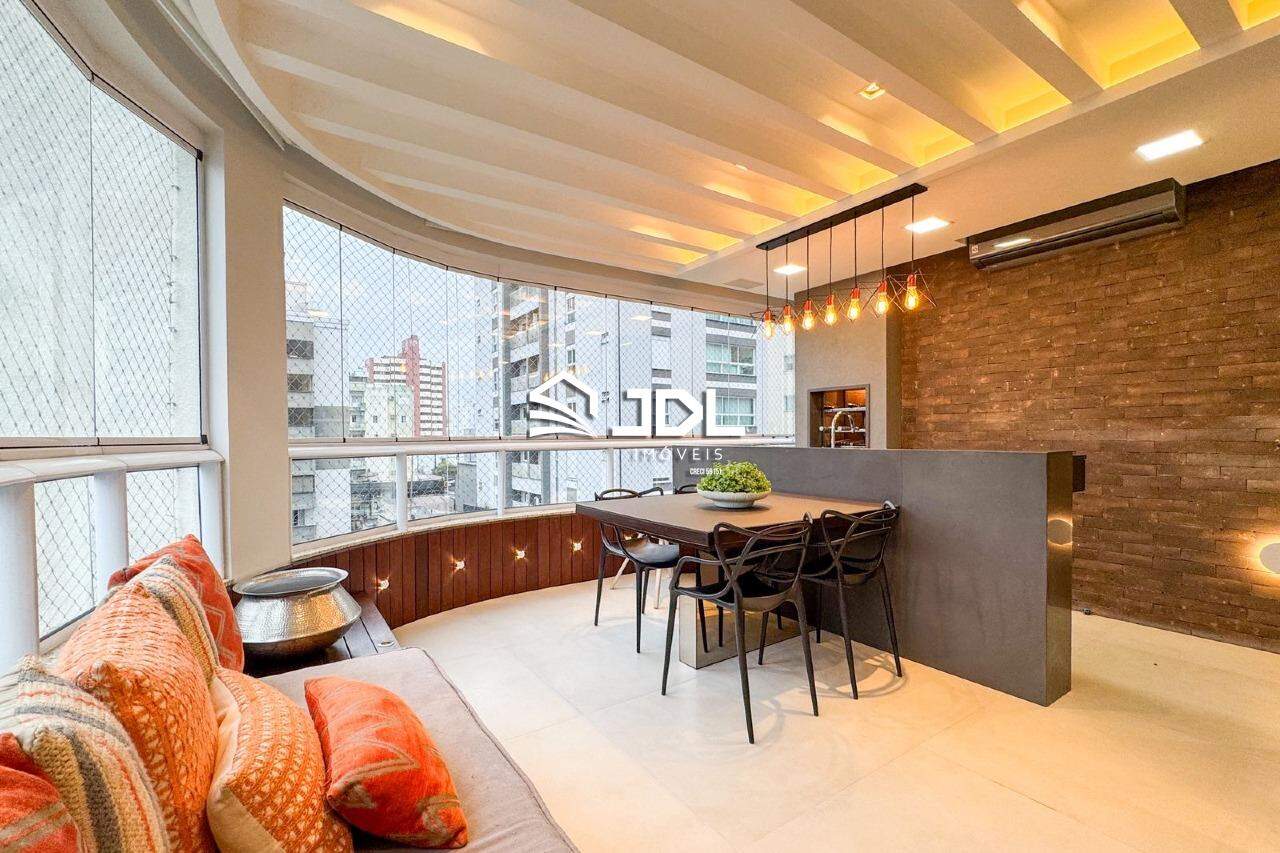 Apartamento à venda no bairro Vila Nova: 