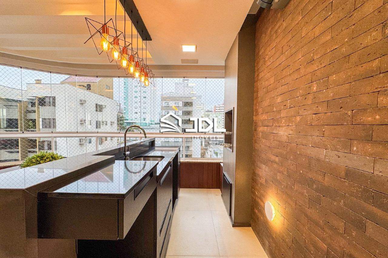Apartamento à venda no bairro Vila Nova: 
