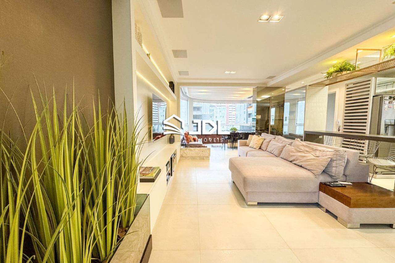 Apartamento à venda no bairro Vila Nova: