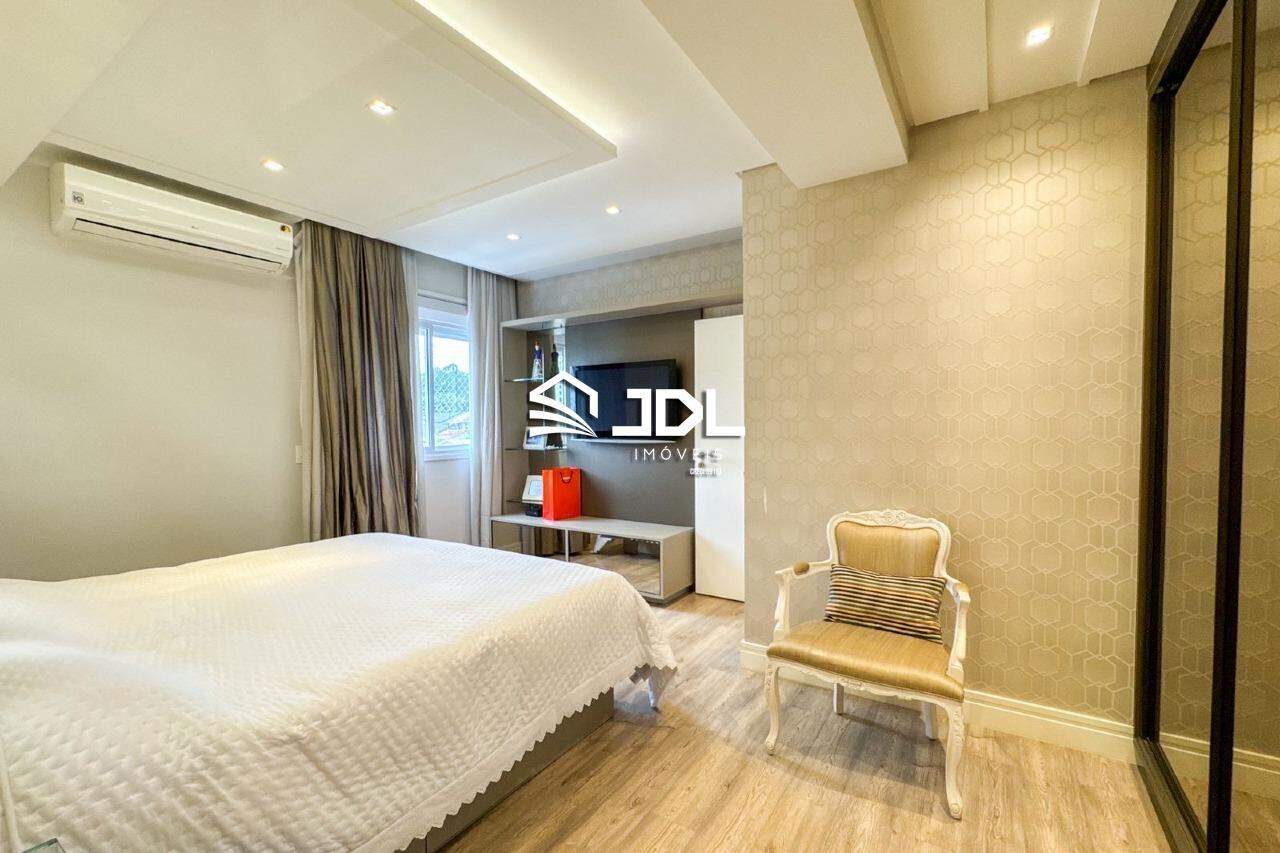 Apartamento à venda no bairro Vila Nova: 
