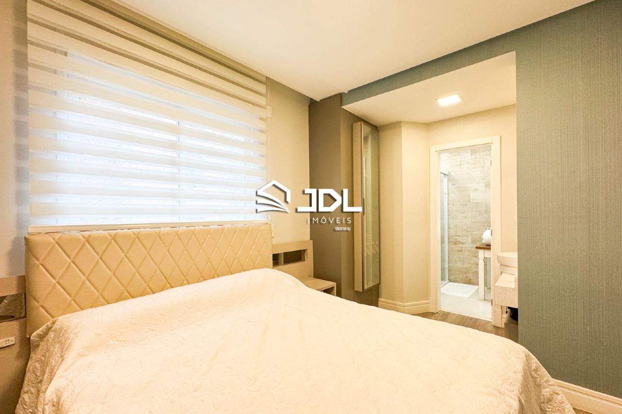 Apartamento à venda no bairro Vila Nova: 