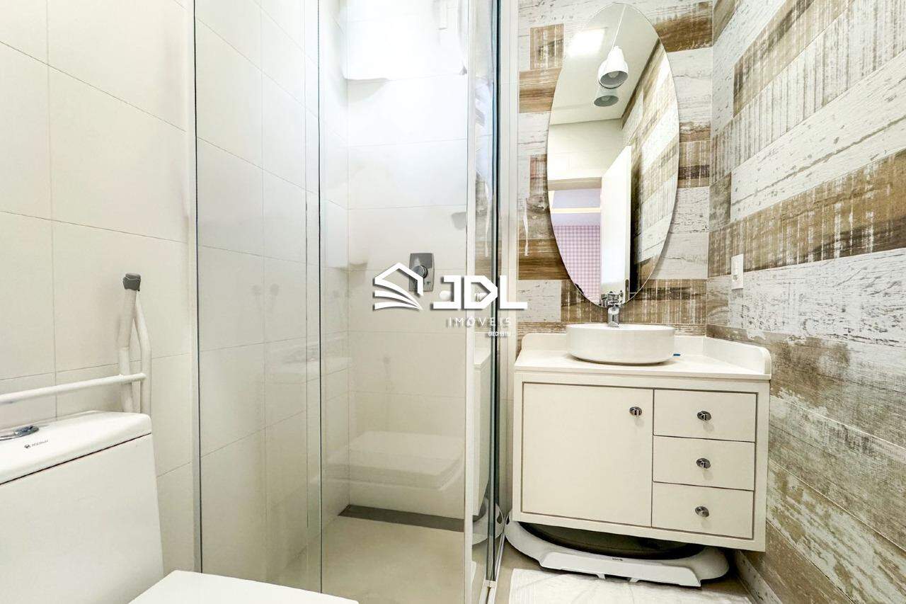 Apartamento à venda no bairro Vila Nova: 