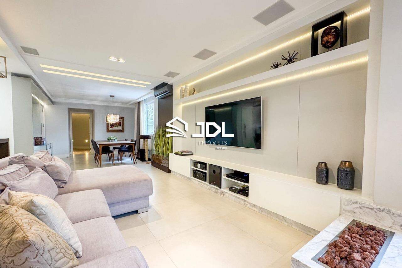 Apartamento à venda no bairro Vila Nova: