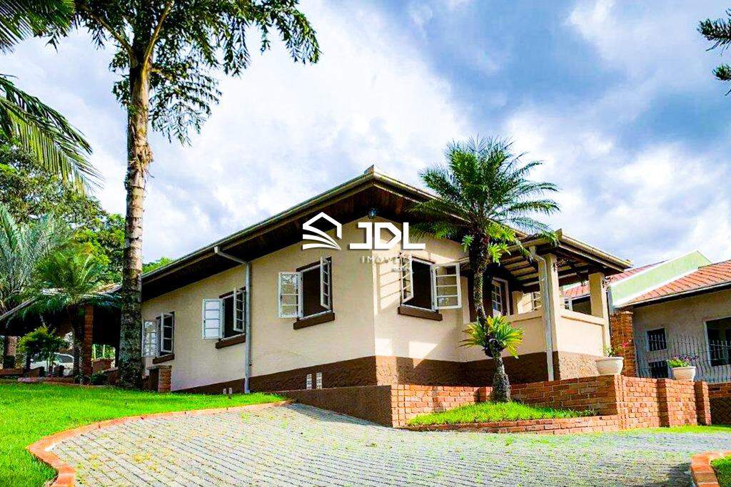 Casa à venda no bairro Velha: 