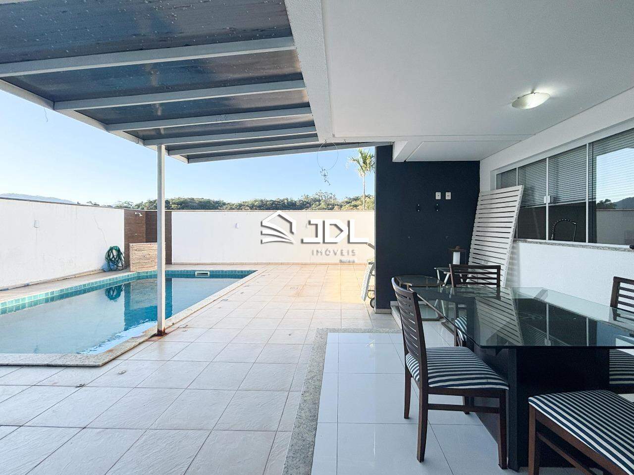 Casa à venda no bairro Itoupava Central: 