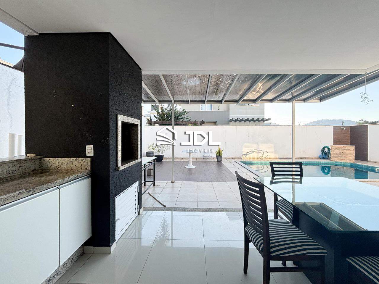 Casa à venda no bairro Itoupava Central: 