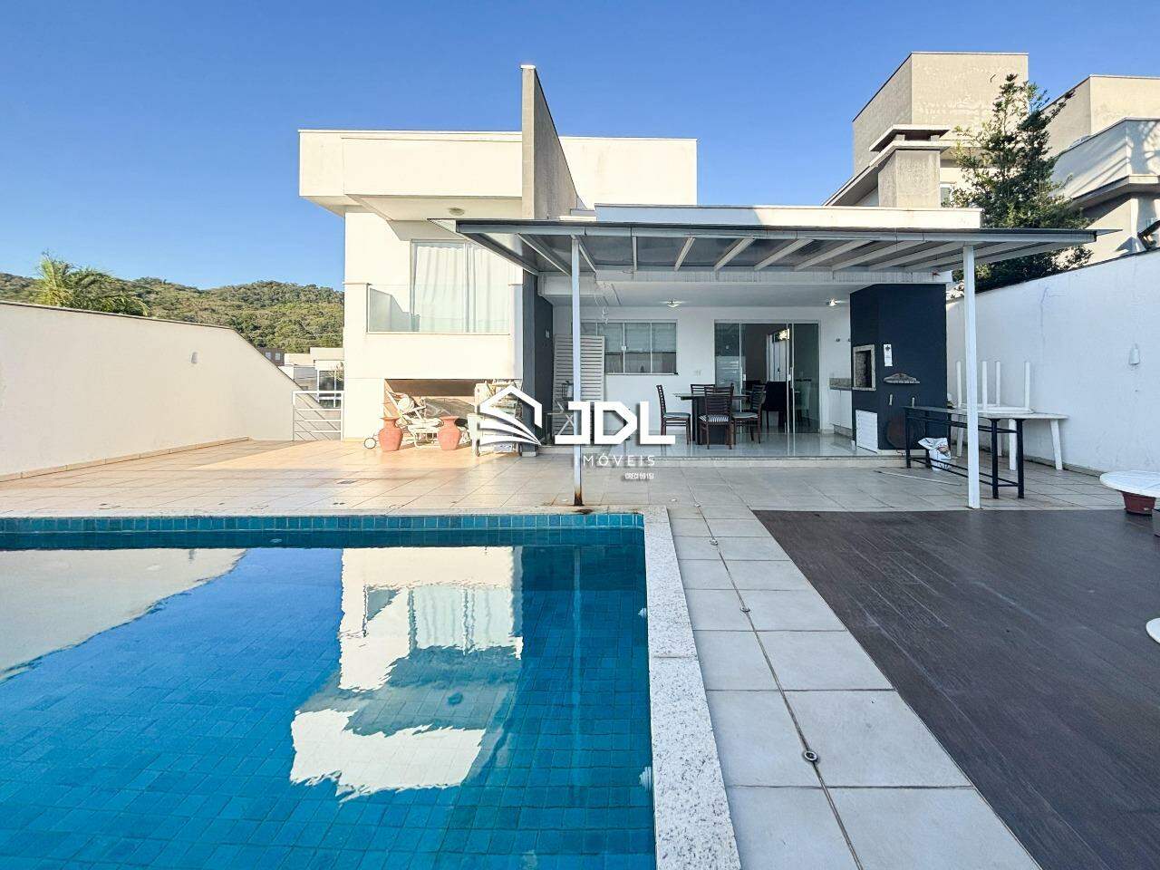 Casa à venda no bairro Itoupava Central: