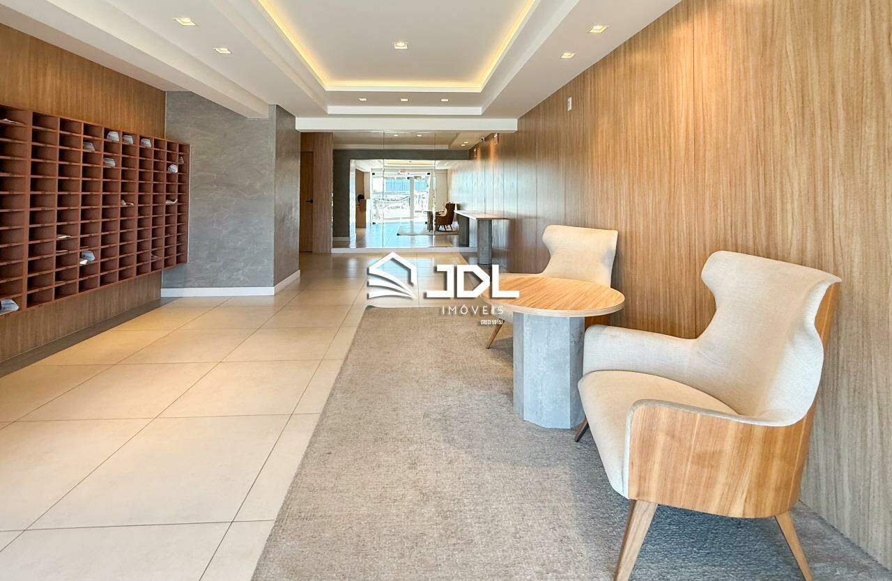 Apartamento à venda no bairro Centro: 