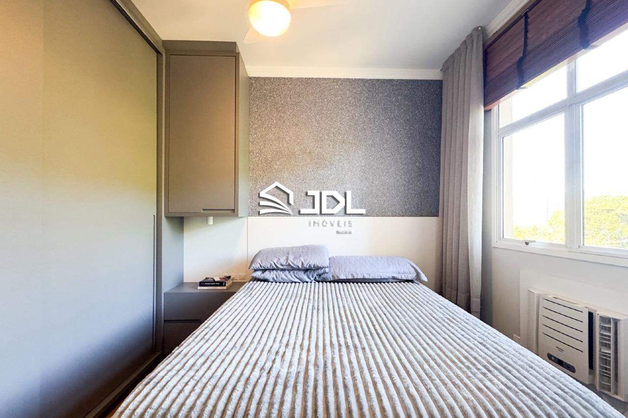 Apartamento à venda no bairro Vila Nova: 
