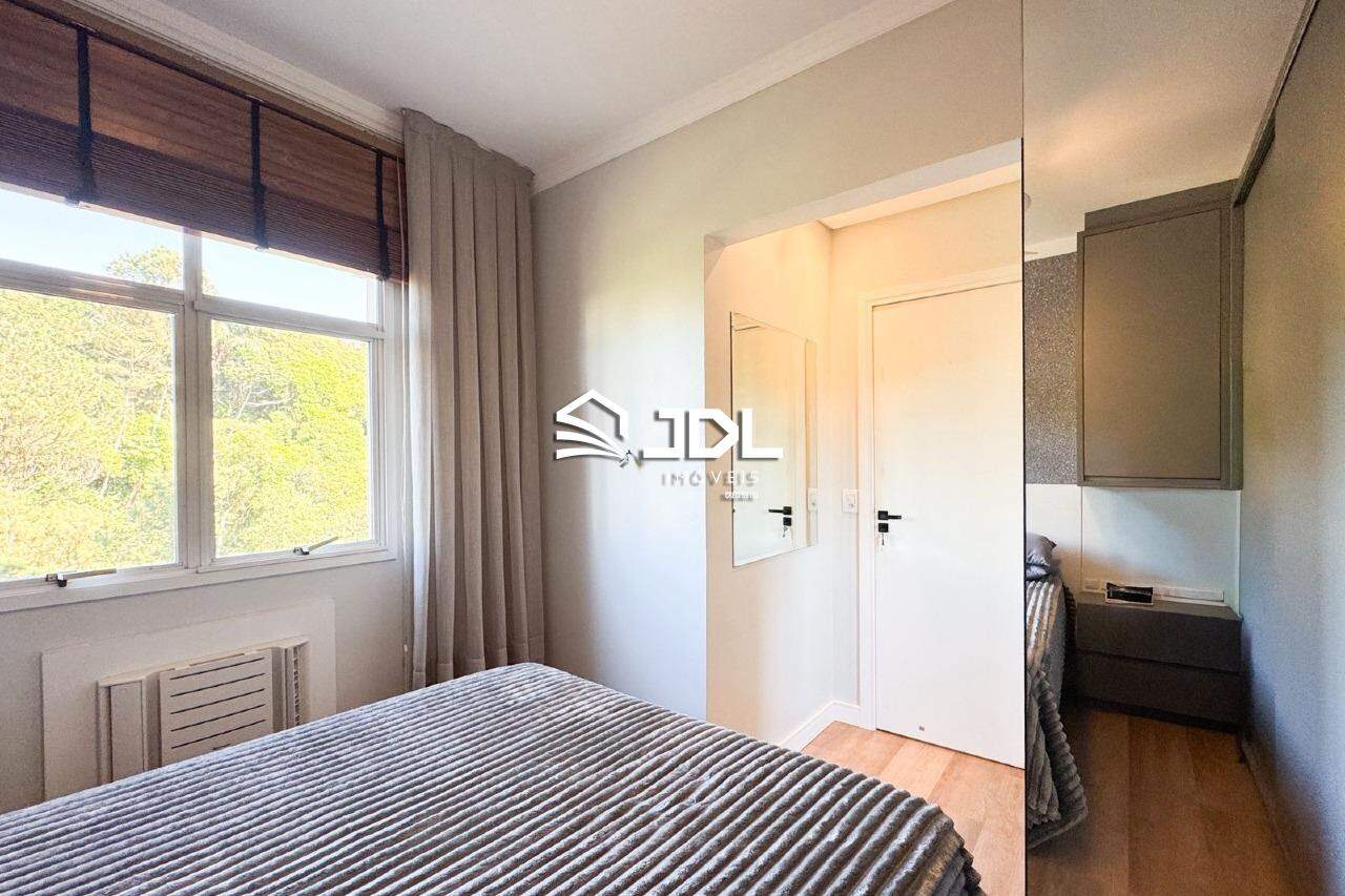 Apartamento à venda no bairro Vila Nova: 