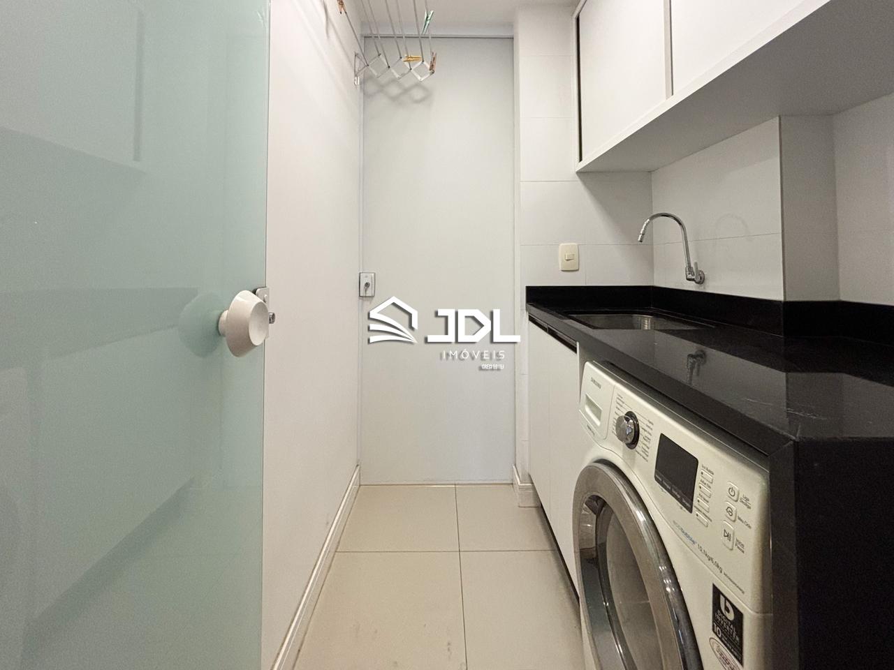 Apartamento à venda no bairro Tribess: 