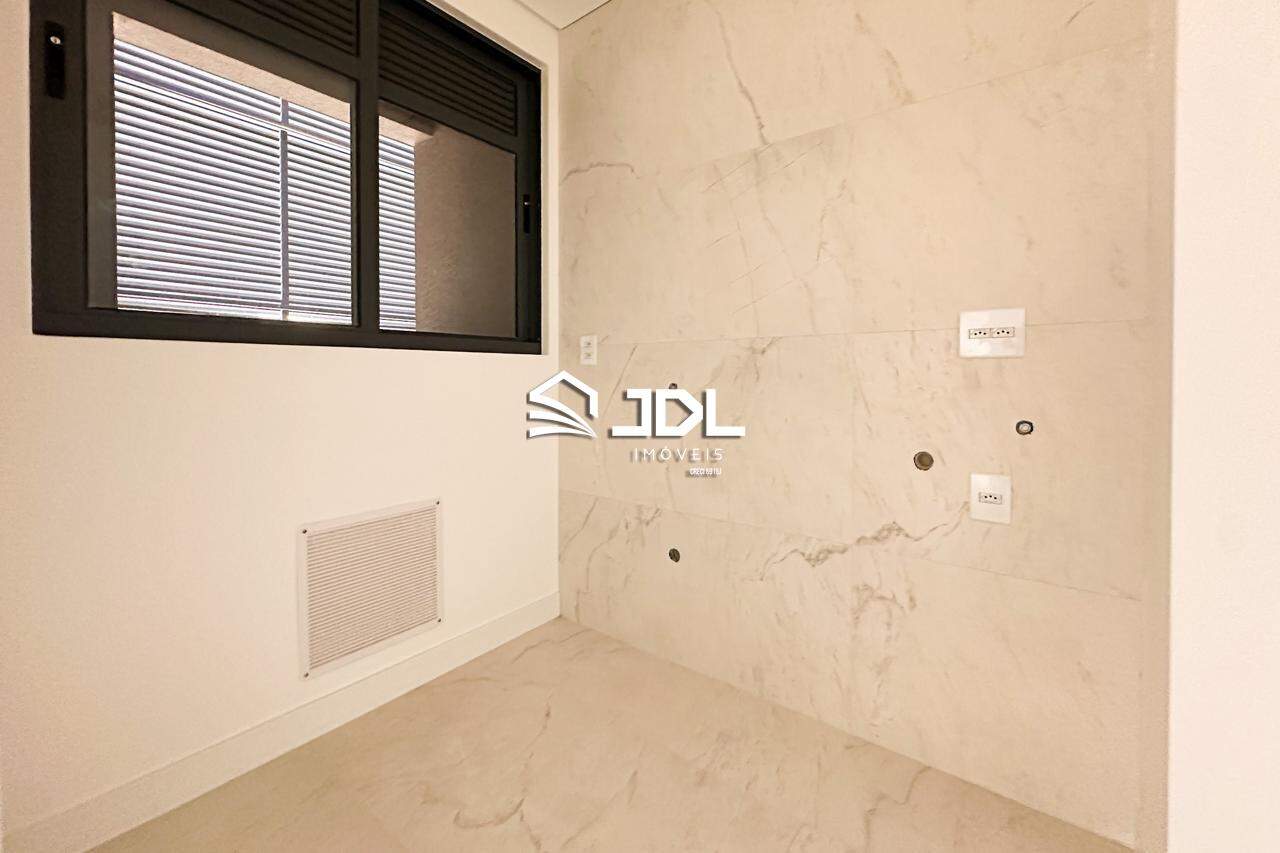 Apartamento à venda no bairro Velha: 