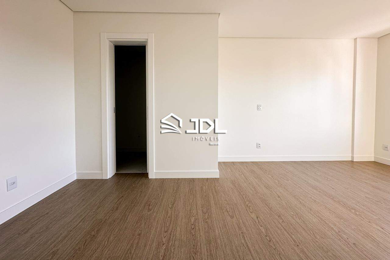 Apartamento à venda no bairro Velha: 