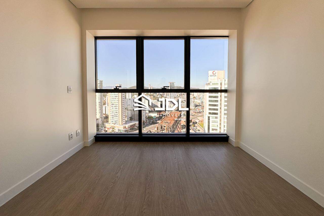 Apartamento à venda no bairro Velha: 