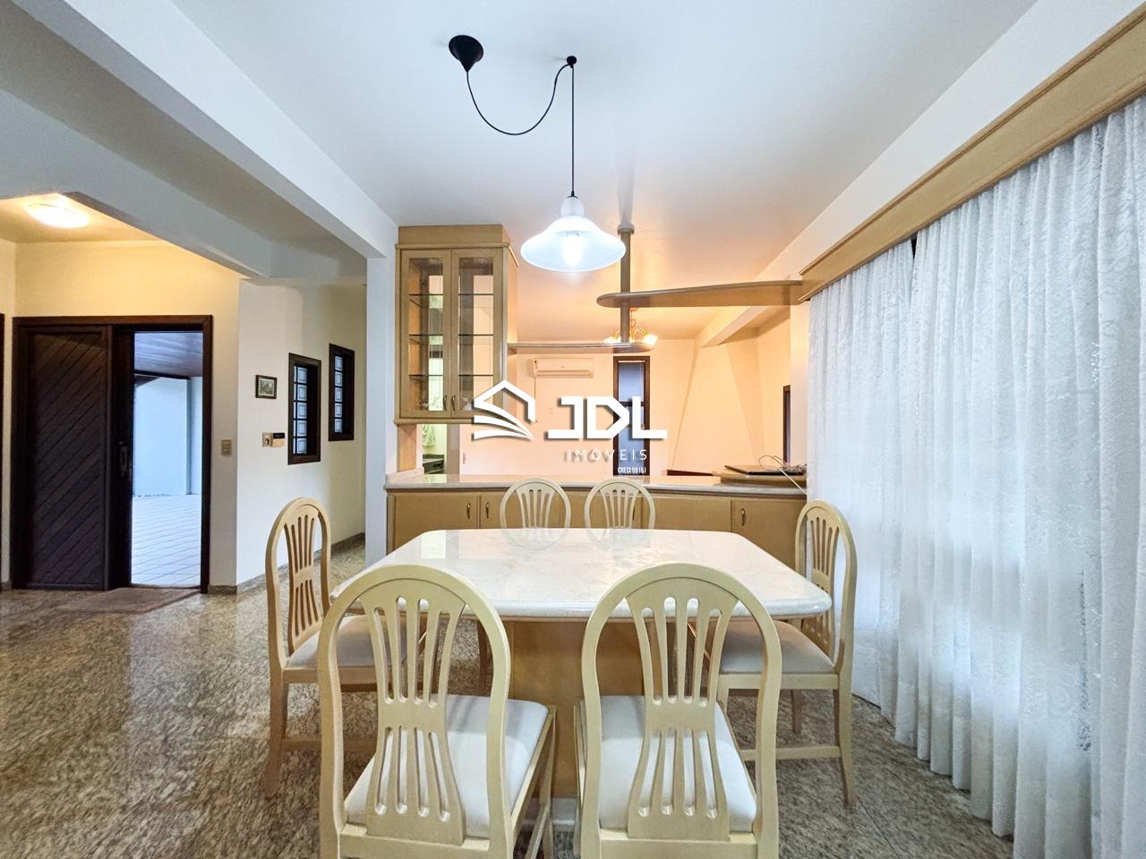 Casa à venda no bairro Vorstadt: 