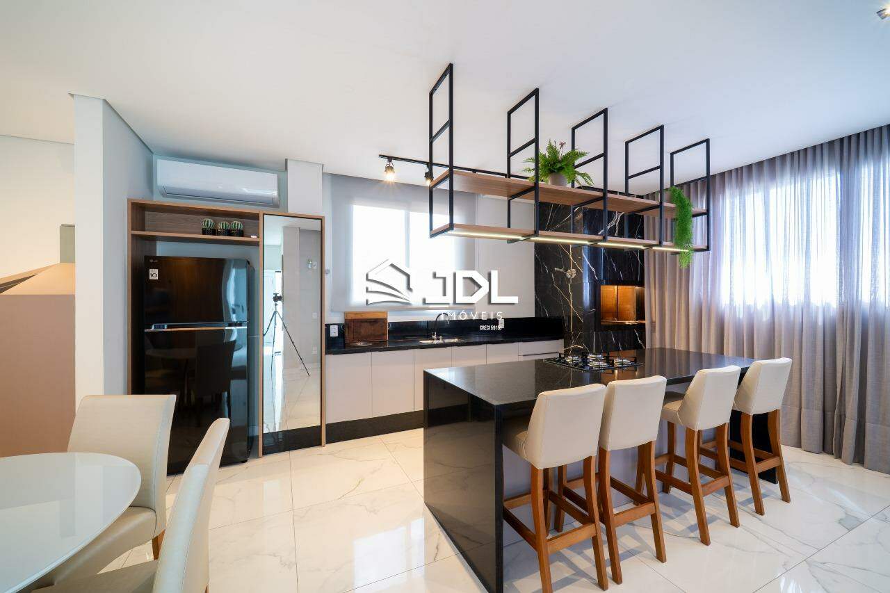 Apartamento à venda no bairro Centro: