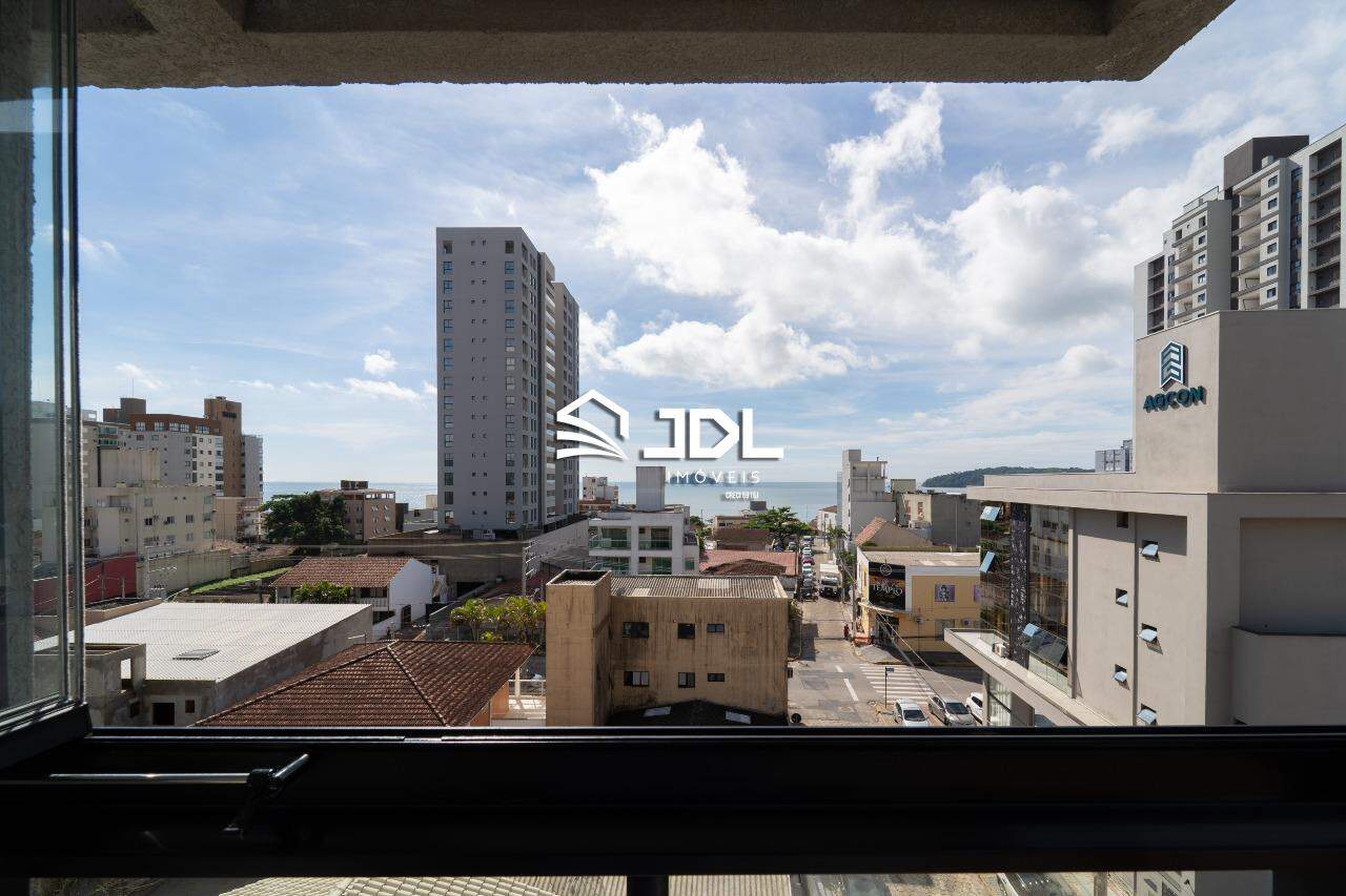 Apartamento à venda no bairro Centro: