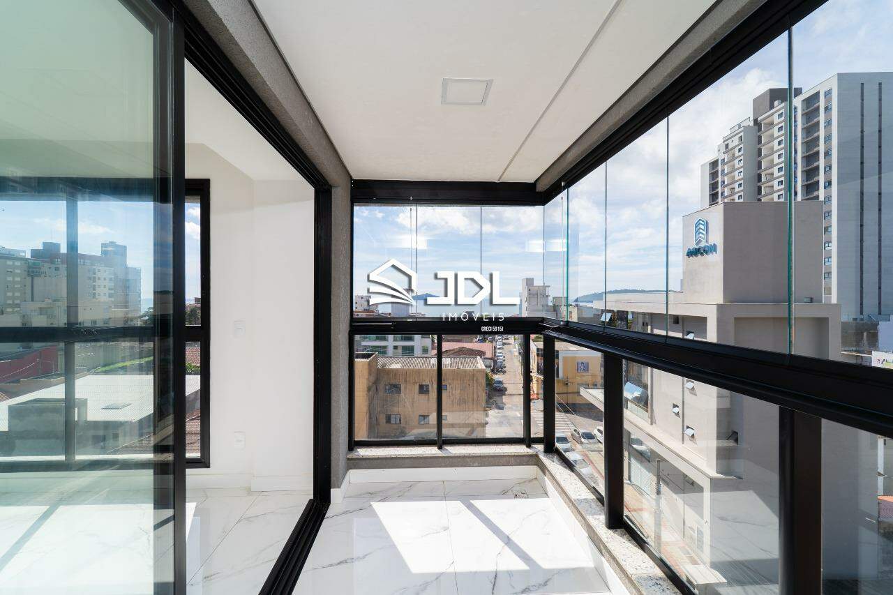 Apartamento à venda no bairro Centro: