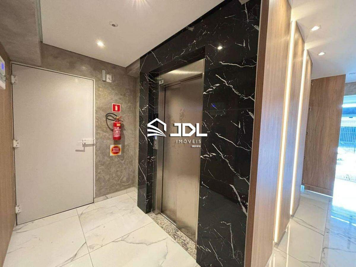 Apartamento à venda no bairro Centro: 