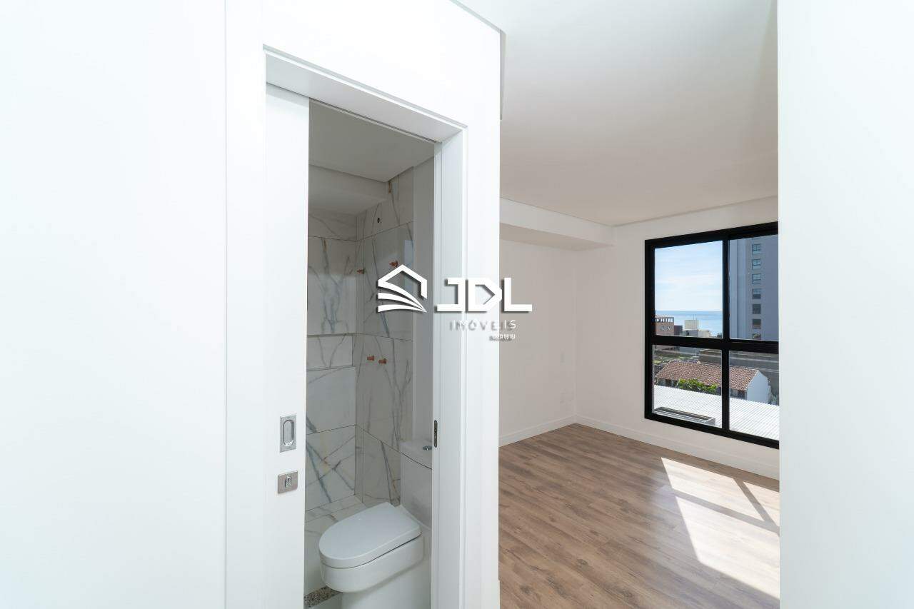 Apartamento à venda no bairro Centro:
