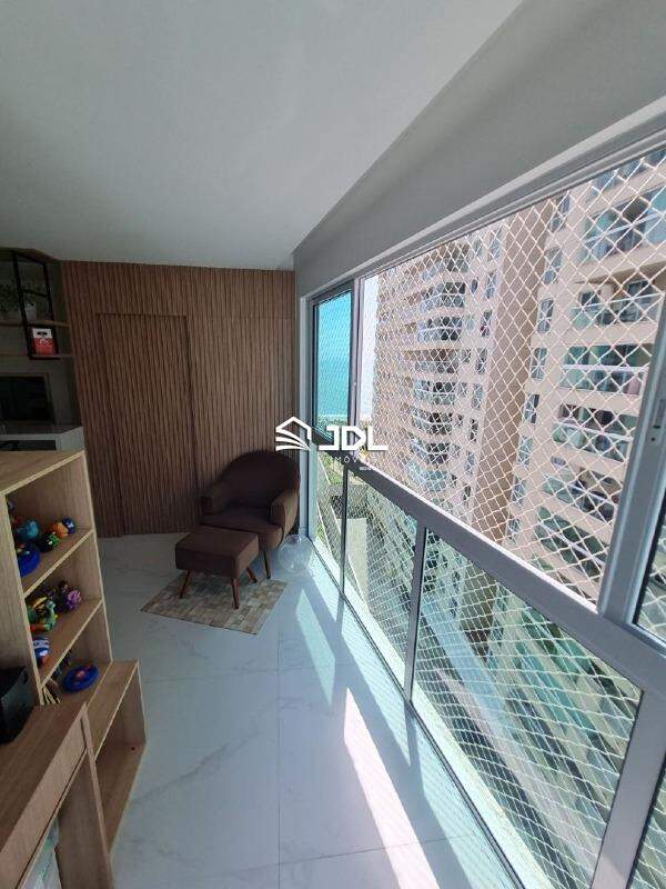 Apartamento à venda no bairro Centro: 
