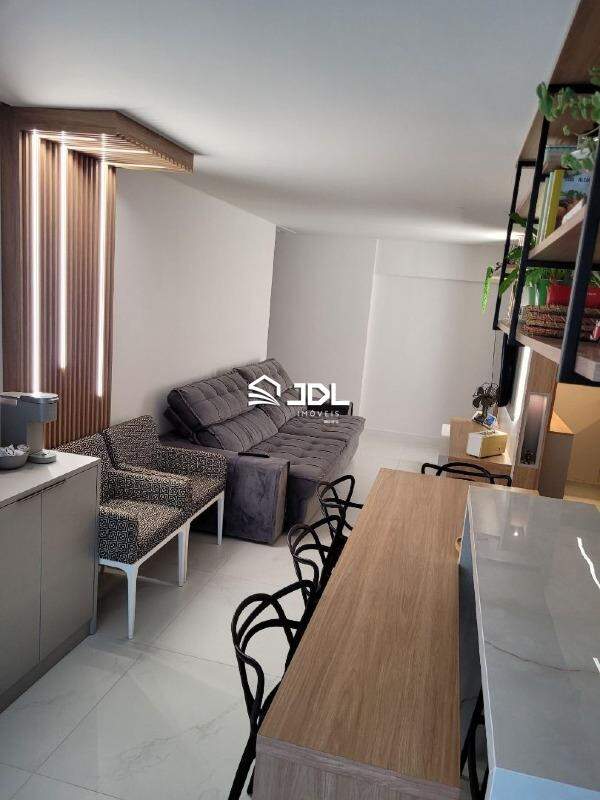 Apartamento à venda no bairro Centro: 