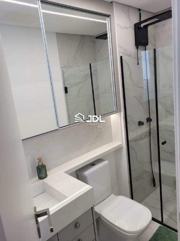 Apartamento à venda no bairro Centro: 