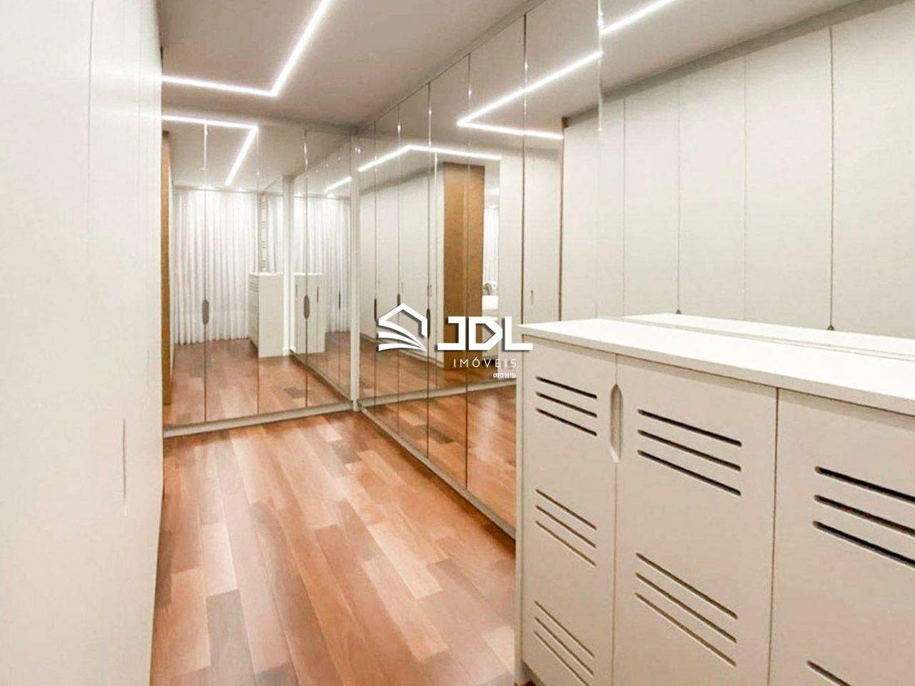 Apartamento à venda no bairro Centro: 