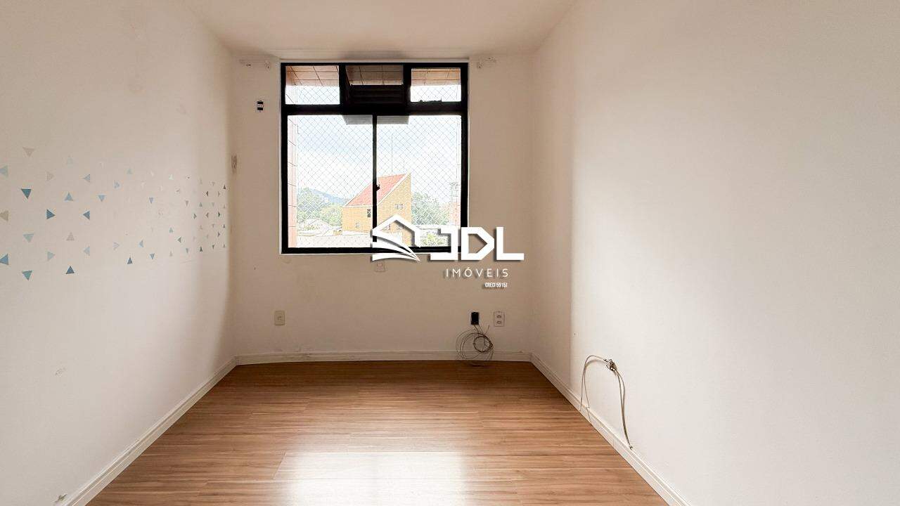Apartamento à venda no bairro Vila Nova: 