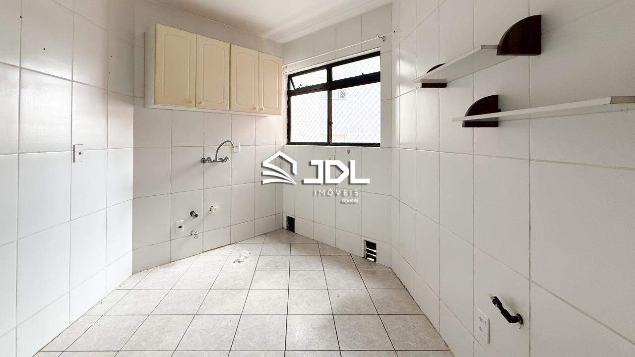Apartamento à venda no bairro Vila Nova: 