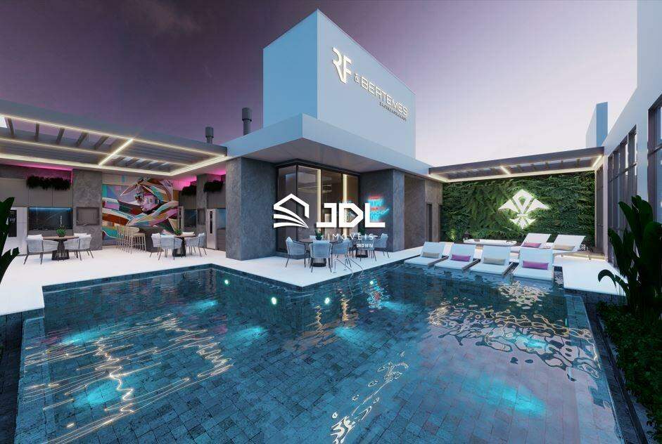 Apartamento à venda no bairro Meia Praia: 