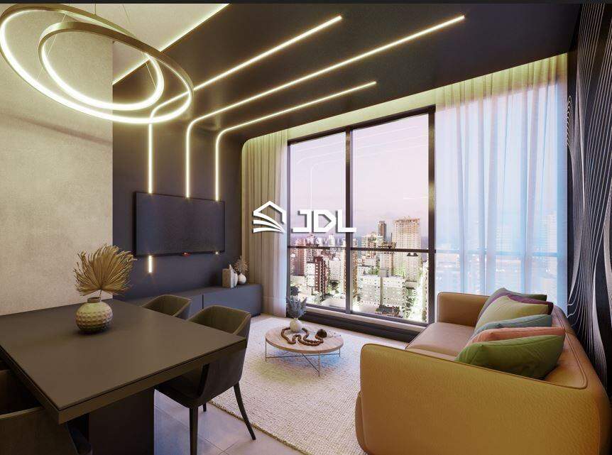 Apartamento à venda no bairro Meia Praia: 