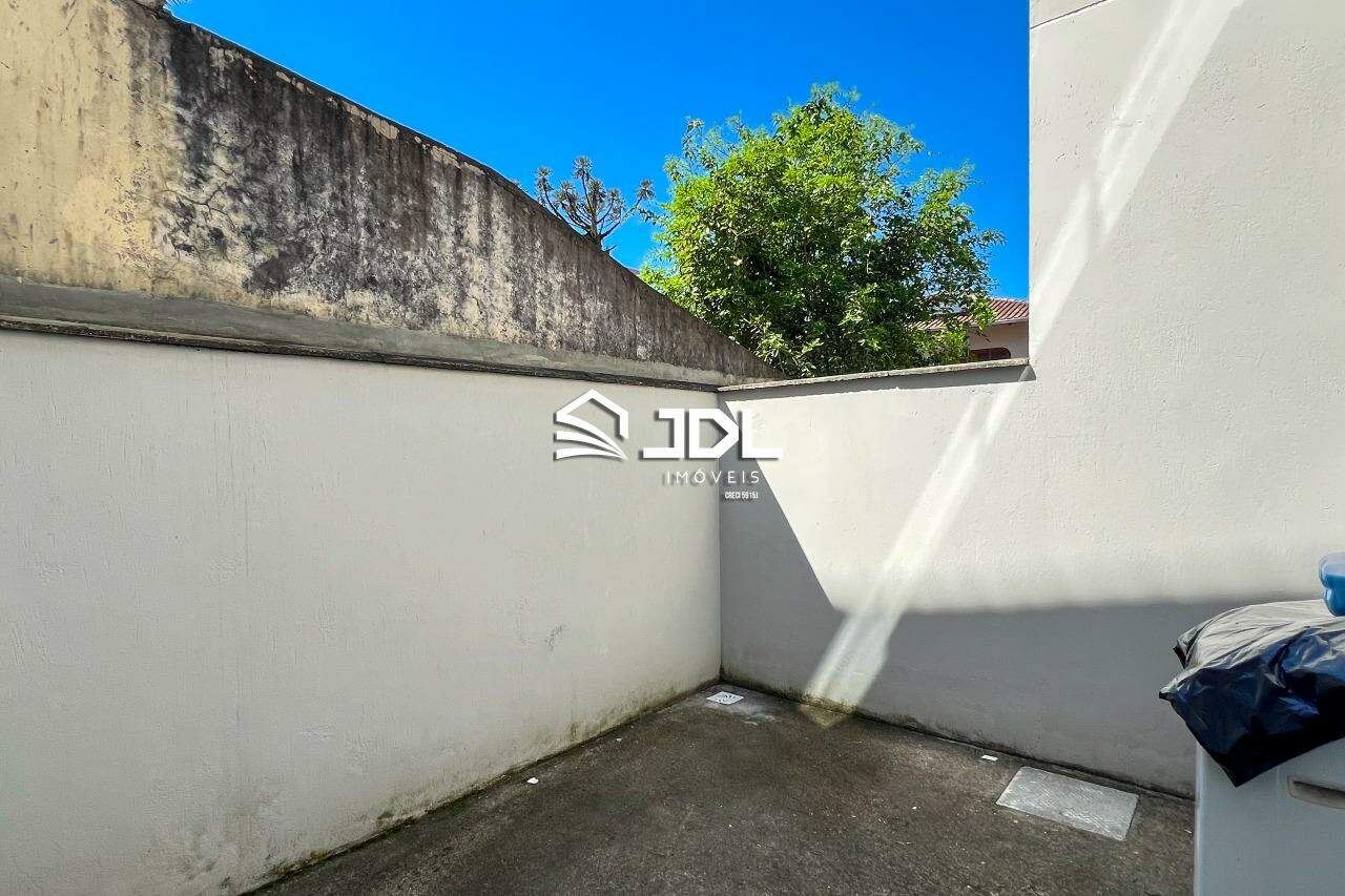 Casa à venda no bairro Escola Agrícola: 