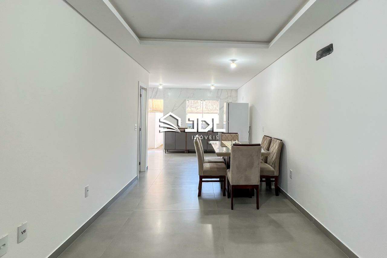 Casa à venda no bairro Escola Agrícola: 