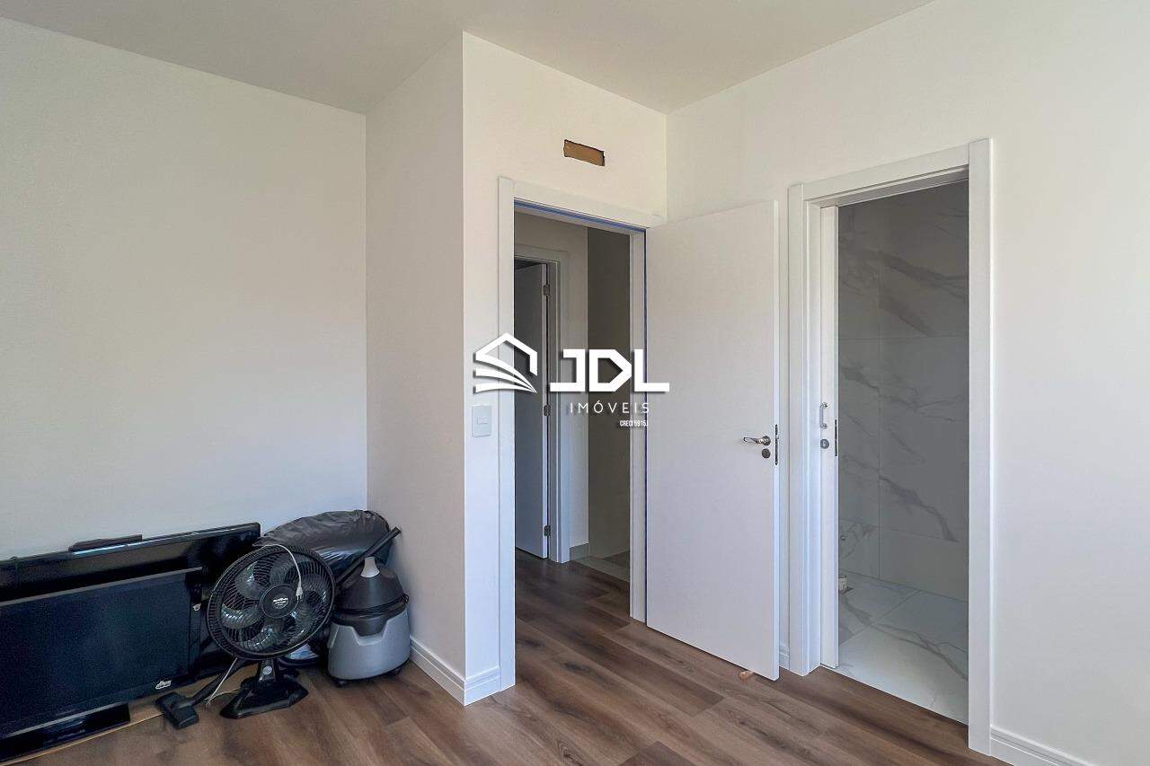 Casa à venda no bairro Escola Agrícola: 