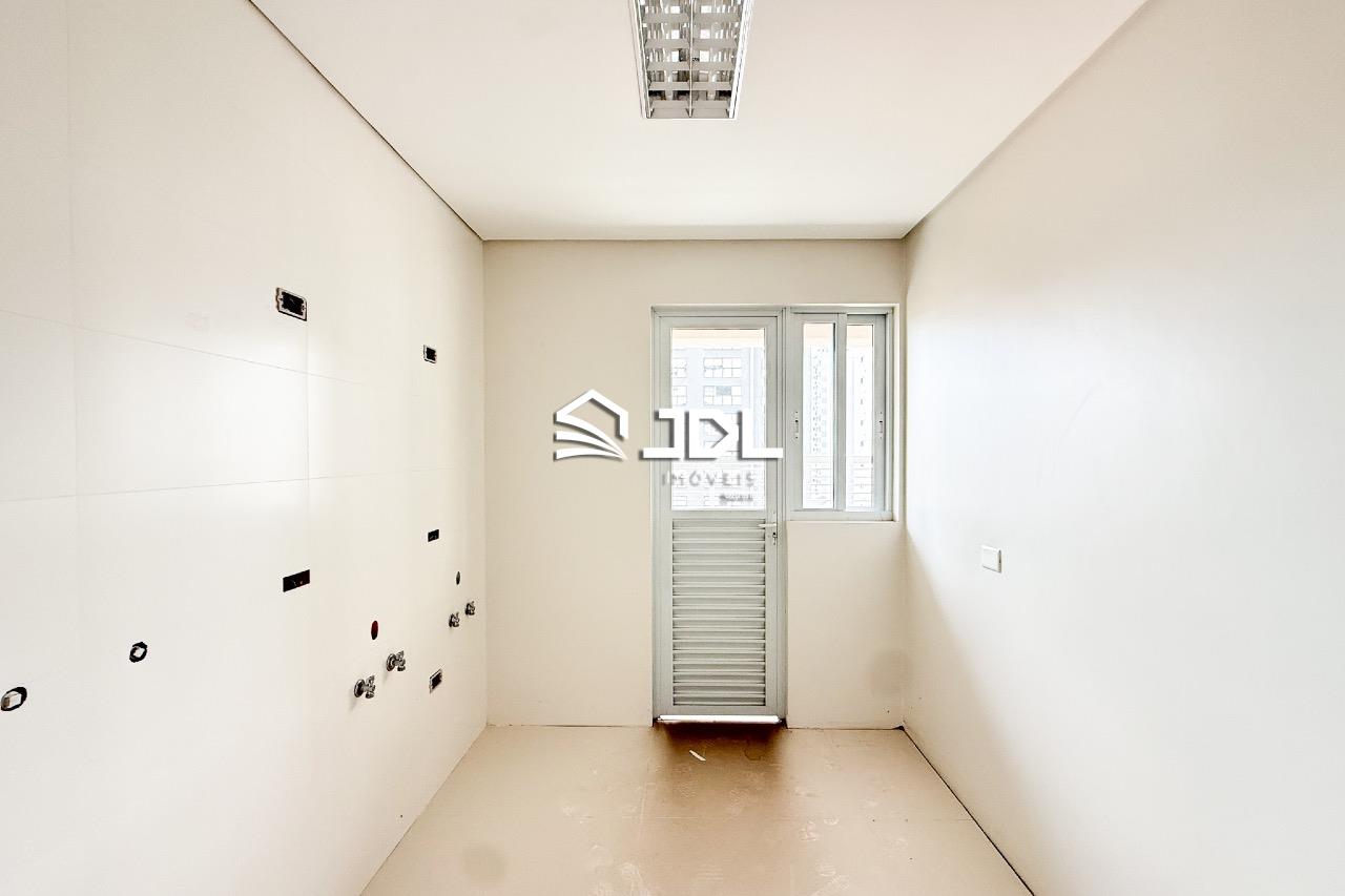 Apartamento à venda no bairro Ponta Aguda: 